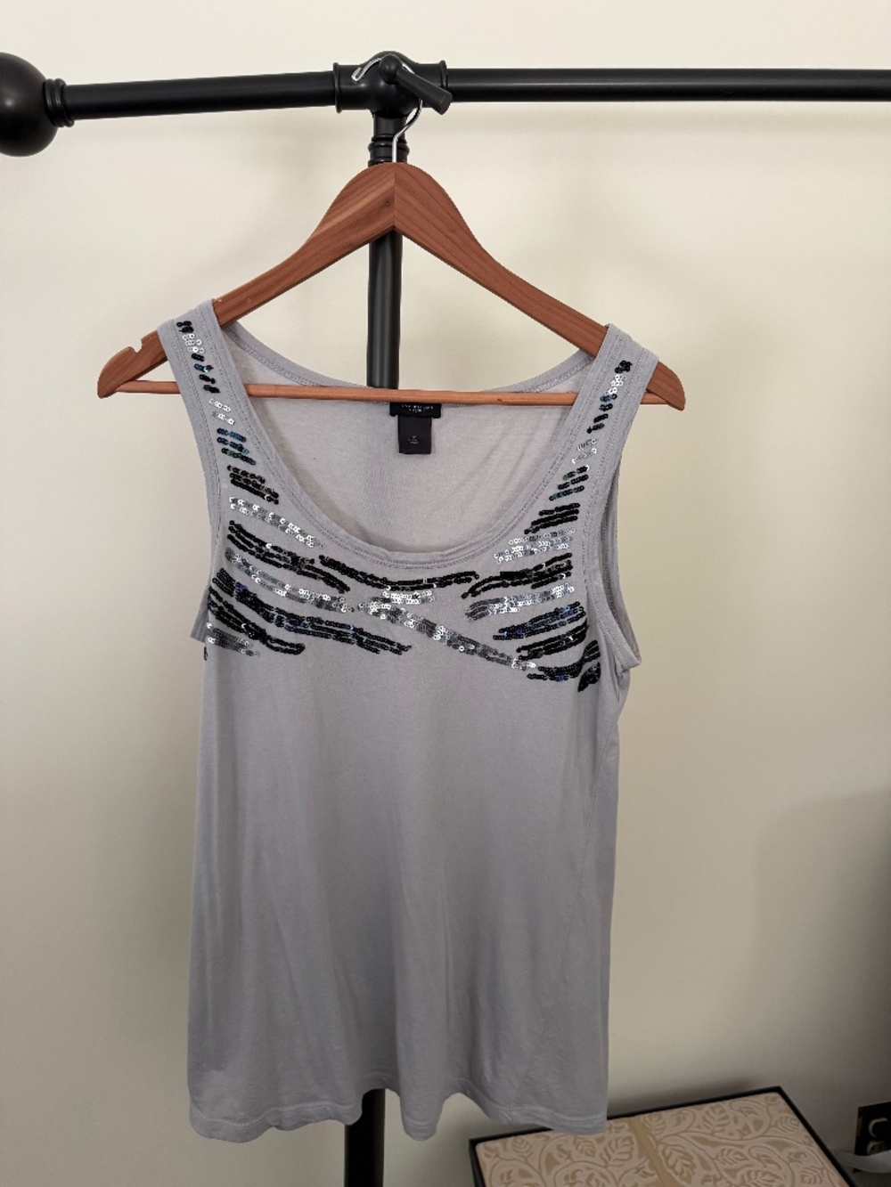 Ann Taylor Gray Scoop Neck Sequin Tank Top